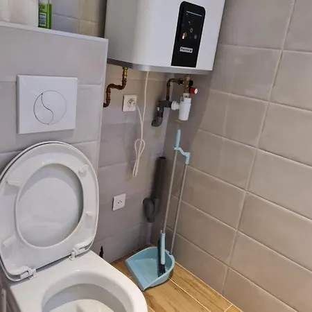 Dependance-appartement Dans Maison A Apartment Montgeron