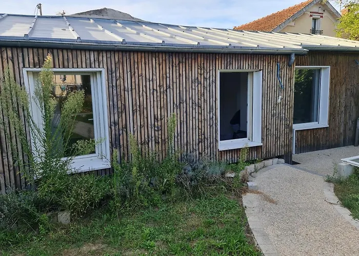 Dépendance-appartement Dans Maison à * Montgeron