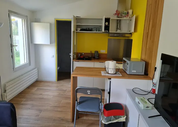 Dépendance-appartement Dans Maison à * Montgeron